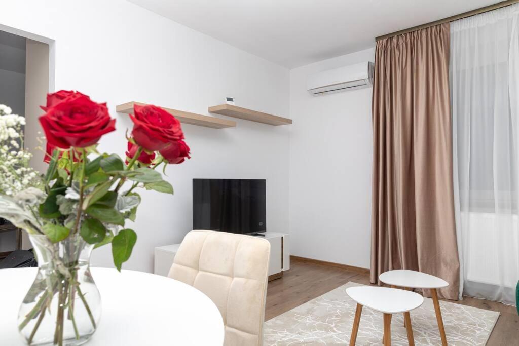 Enescu 3 City Center Flat Timisoara Bagian luar foto